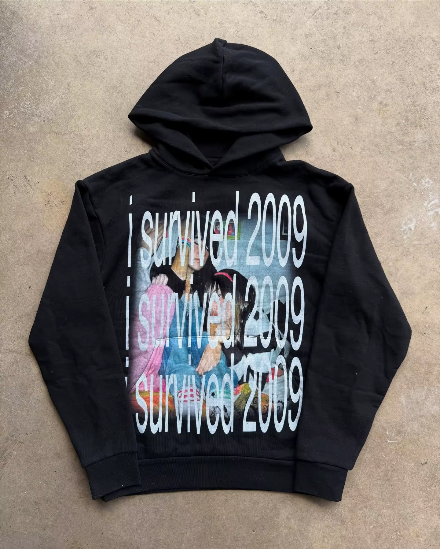 ‘2009’ HOODIE
